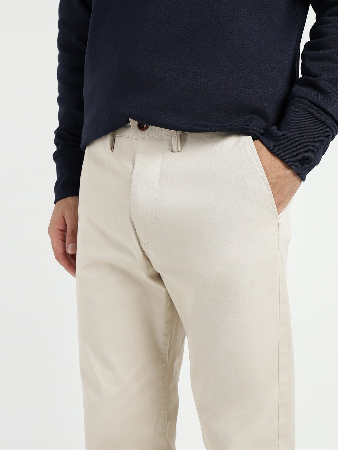Gant Men Cream Regular Fit Solid Trouser