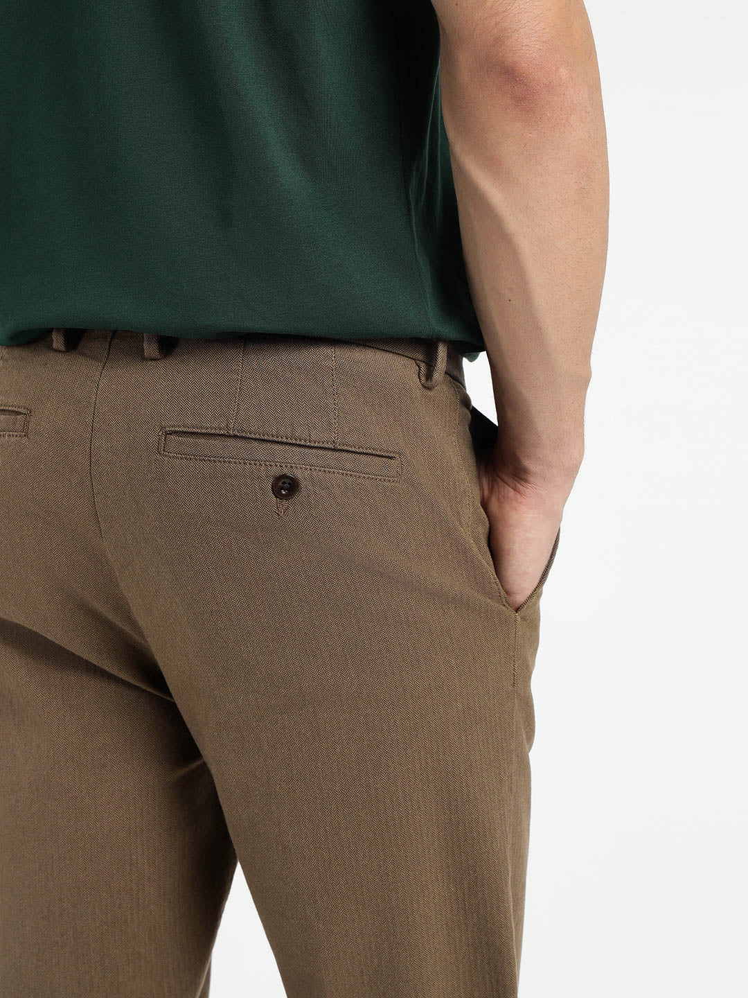 Gant Men Brown Slim Fit Solid Trouser