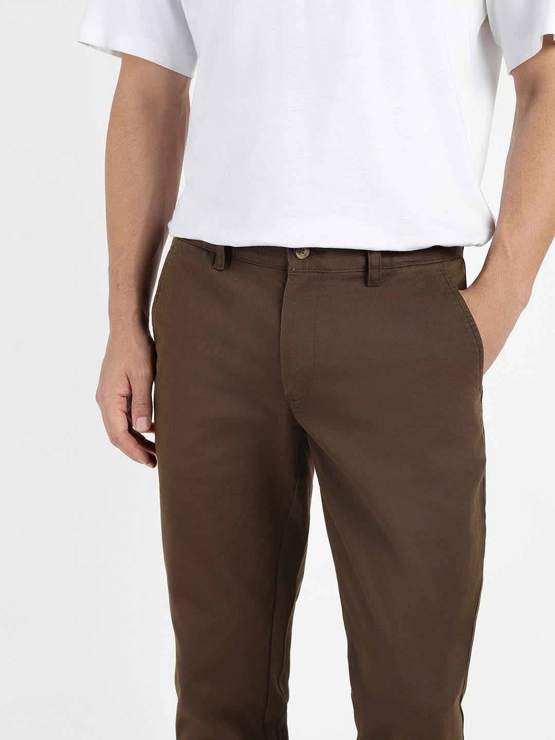 Gant Men Brown Slim Fit Solid Trouser