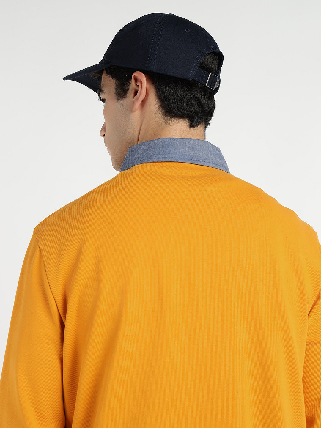 Gant Men Yollow Solid Collar Sweatshirt