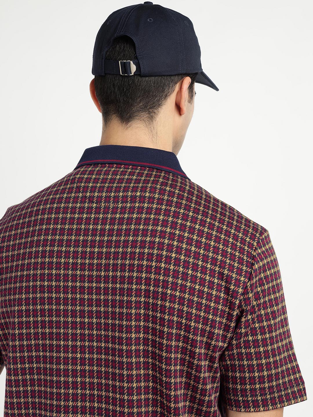 Gant Men Wine/Beige Solid Polo Tshirt