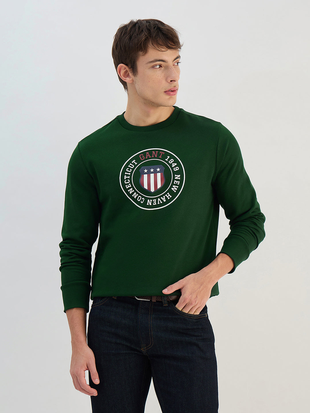 Gant Men Green Solid Round Neck Sweatshirt