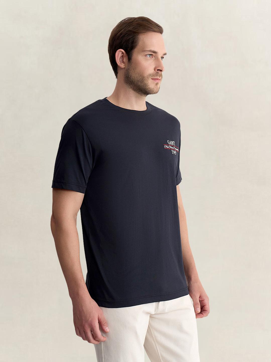 Gant Men Black Regular Fit Solid Pure Cotton Tshirt
