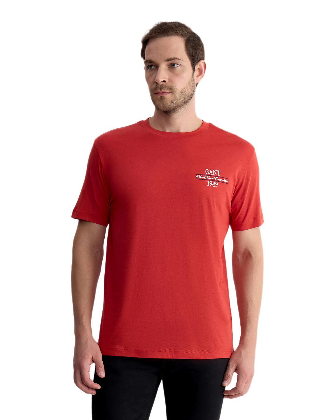 Gant Men Red Regular Fit Solid Pure Cotton Tshirt