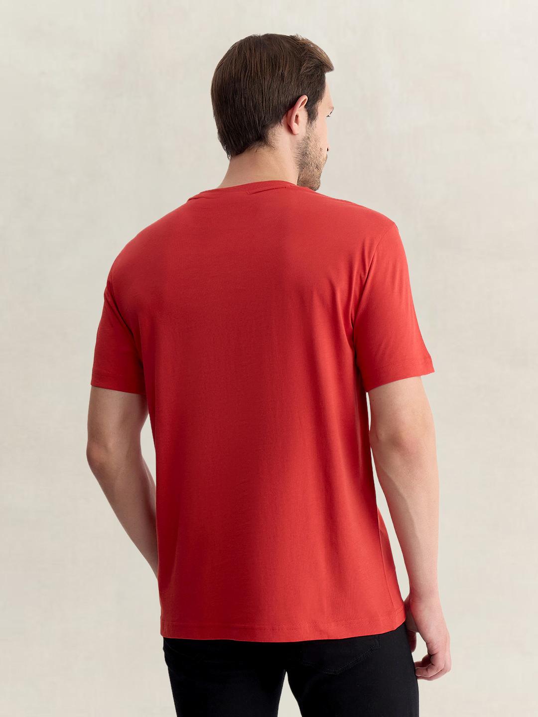 Gant Men Red Regular Fit Solid Pure Cotton Tshirt