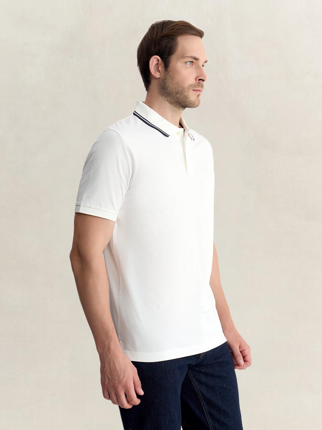 Gant Men White Regular Fit Solid Pure Cotton Polo Tshirt