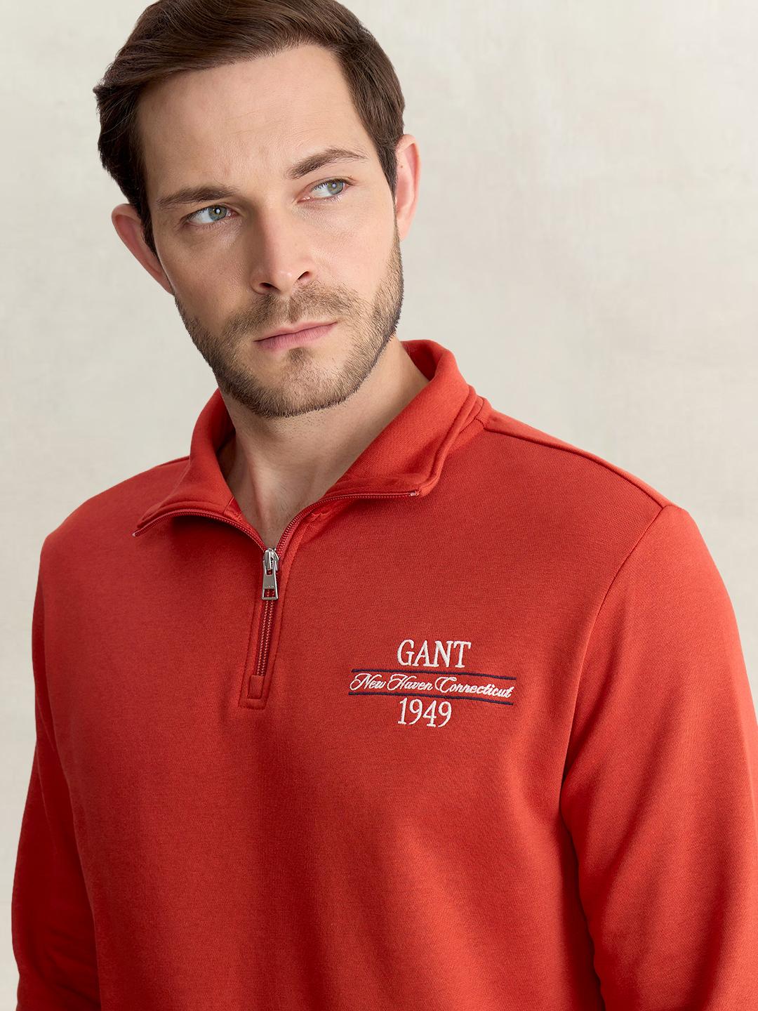 Gant Men Red Regular Fit Solid Cotton Blend Sweatshirt