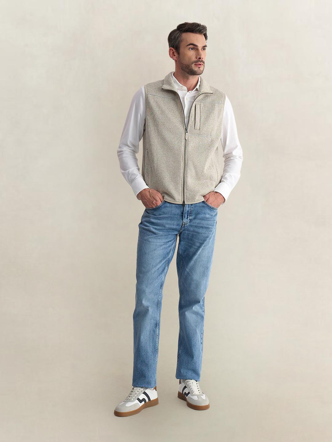 Gant Men Grey Regular Fit Solid Fleece Vest