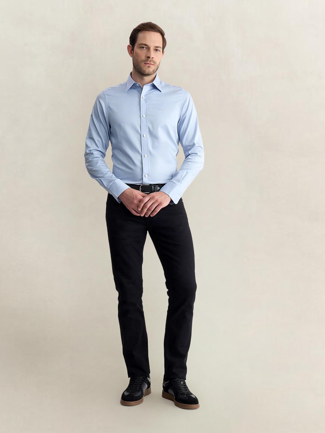 Gant Men Blue Slim Fit Solid Sateen Shirt