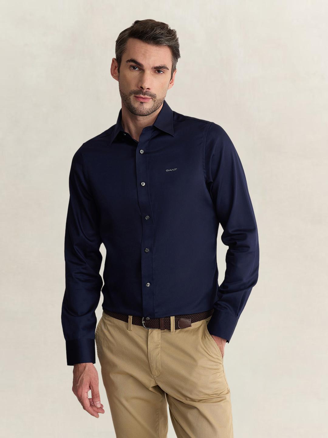Gant Men Blue Slim Fit Solid Sateen Shirt