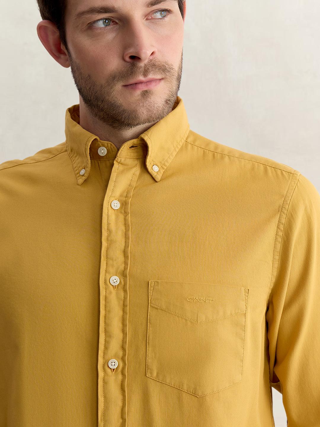 Gant Men Yellow Regular Fit Solid Pure Cotton Shirt