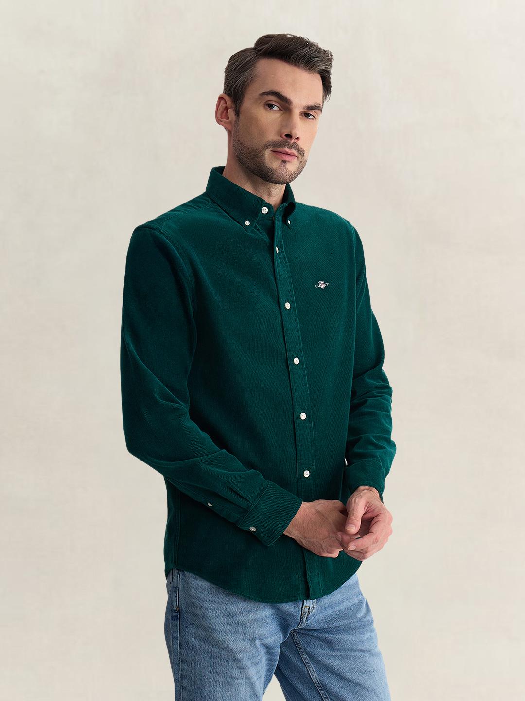 Gant Men Green Regular Fit Solid Corduroy Shirt