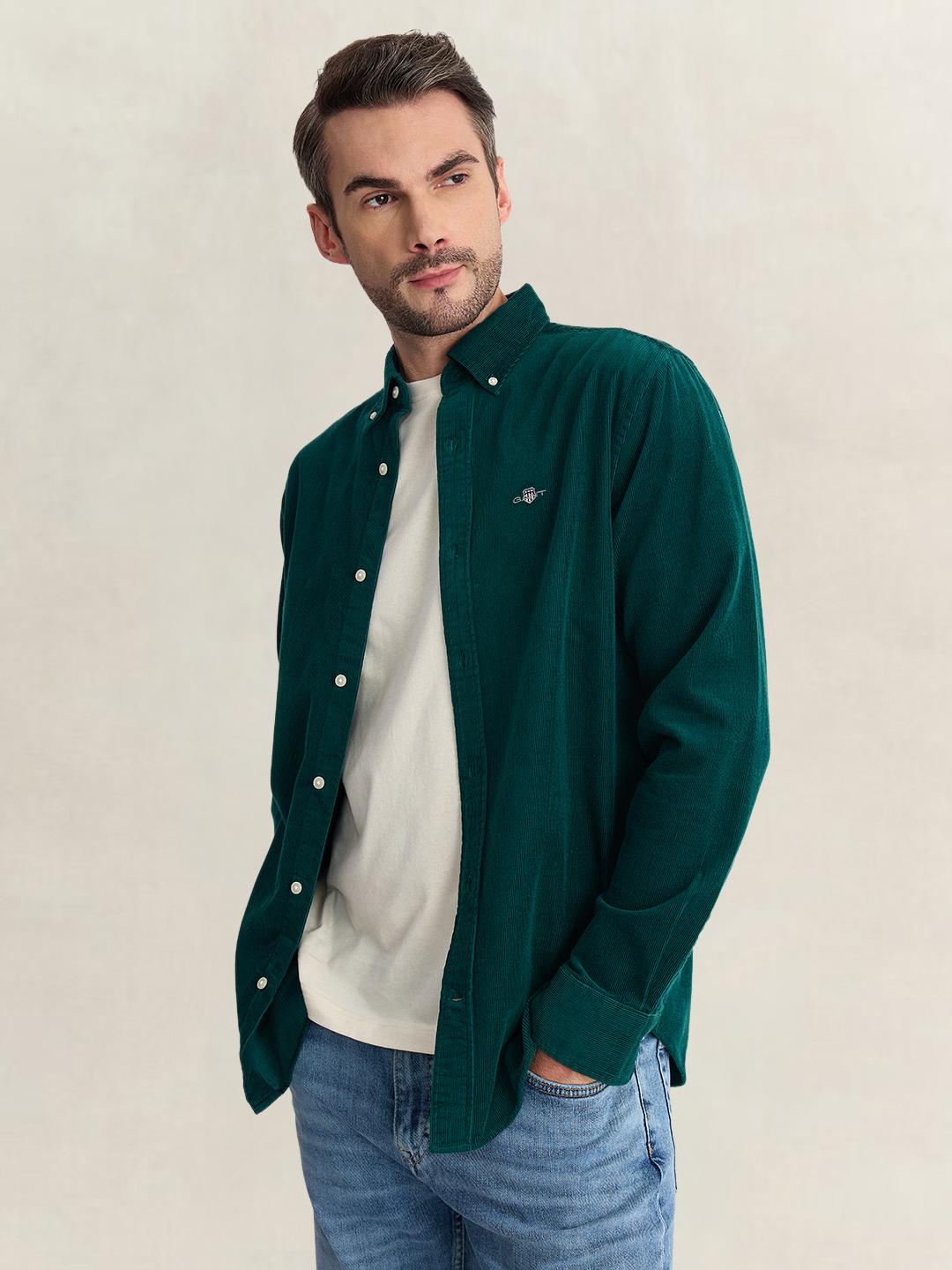 Gant Men Green Regular Fit Solid Corduroy Shirt