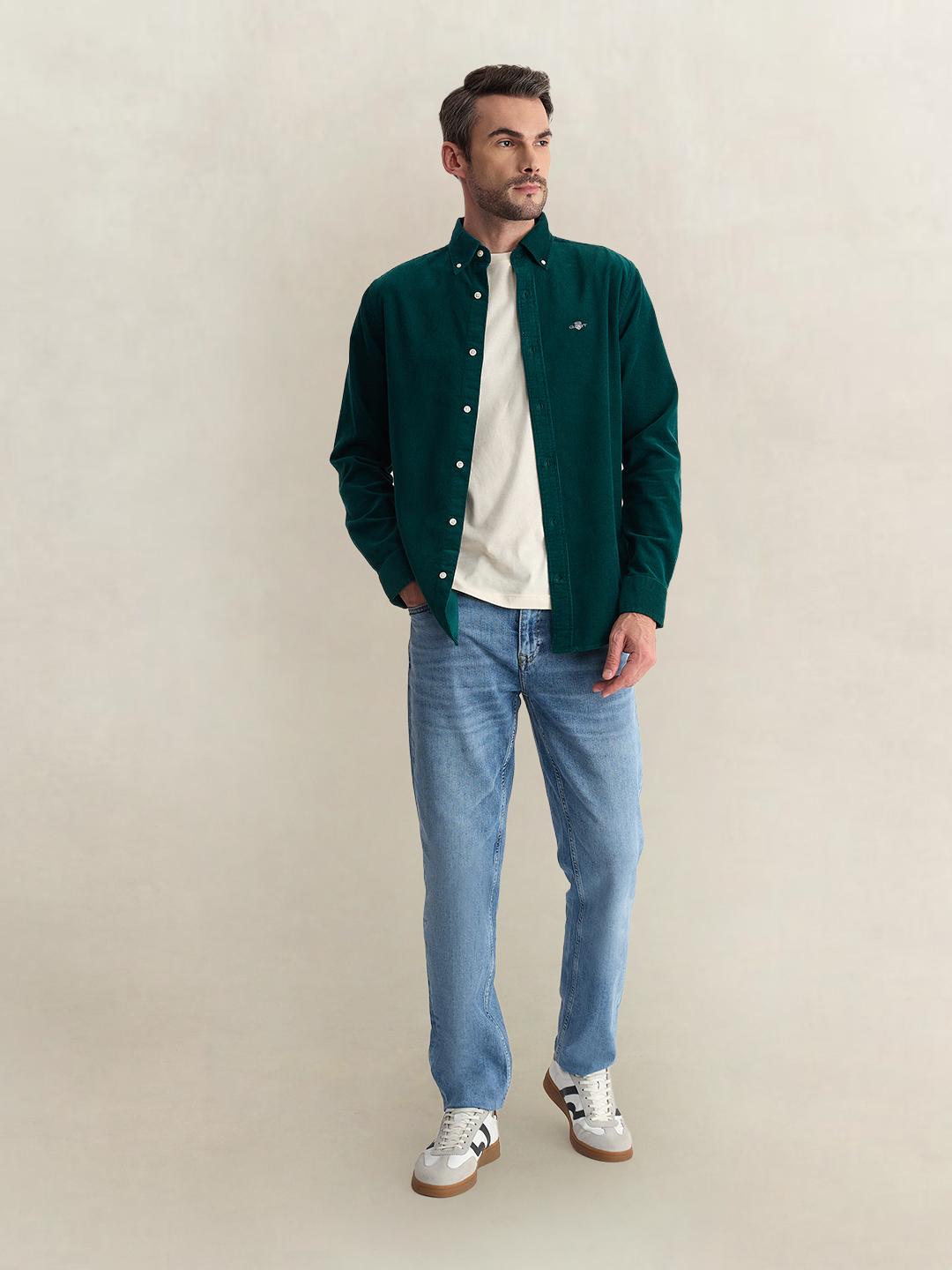 Gant Men Green Regular Fit Solid Corduroy Shirt
