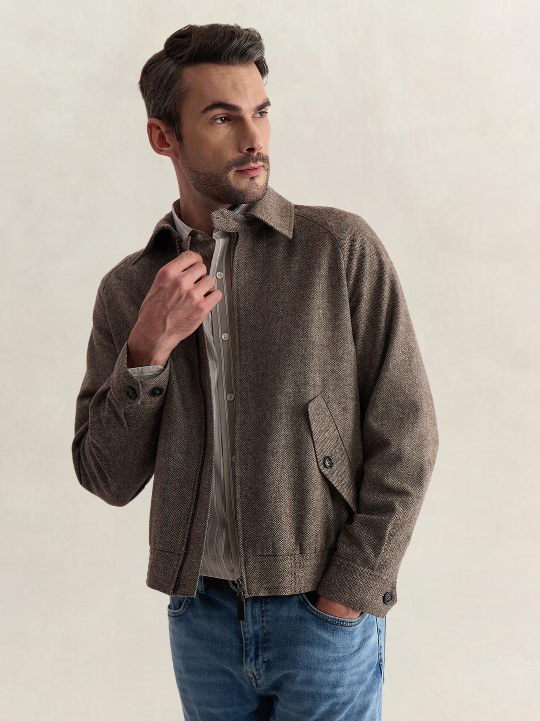 Gant Men Beige Regular Fit Striped Poplin Shirt