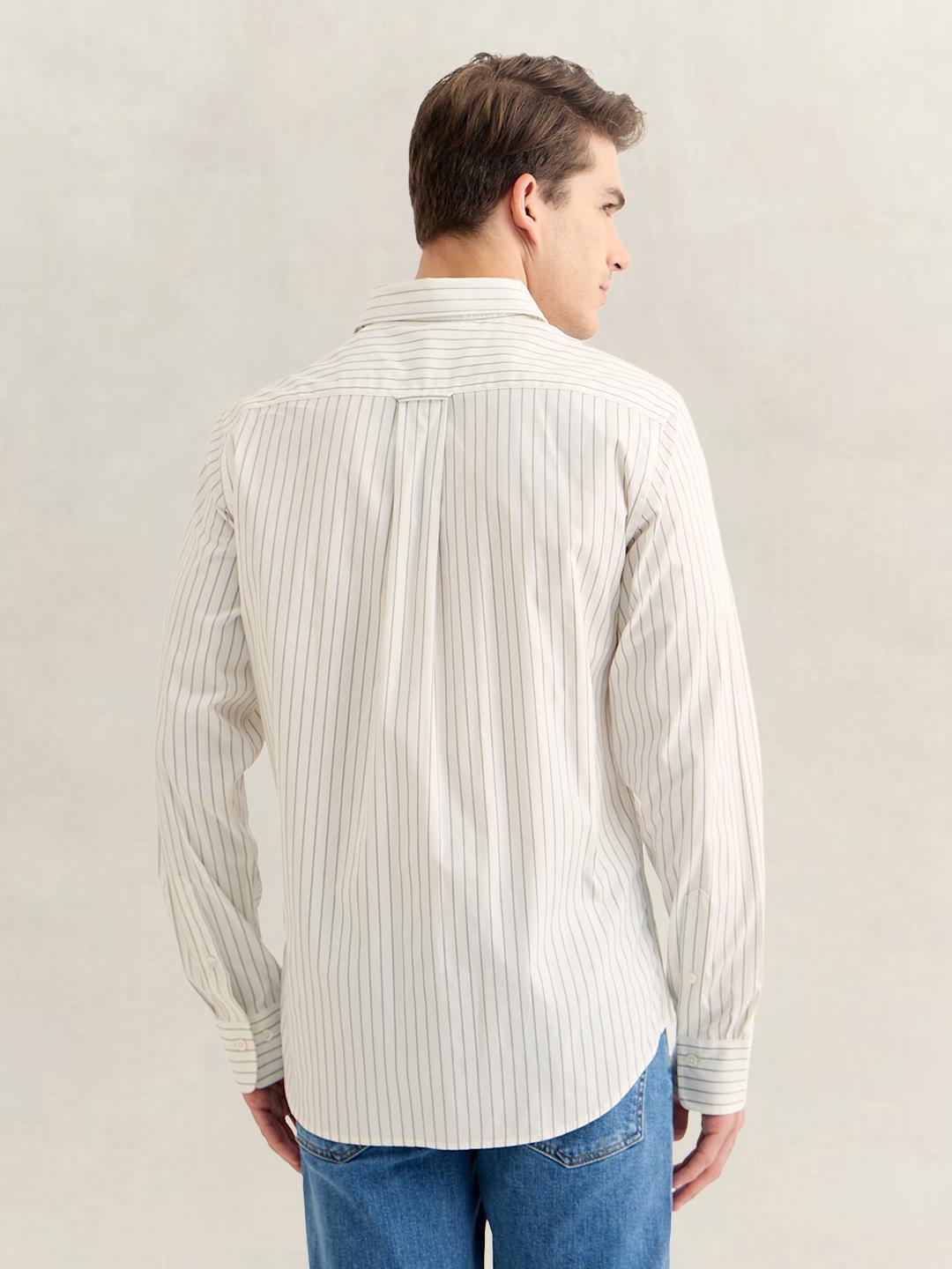 Gant Men Off White Regular Fit Striped Cotton Dobby Shirt