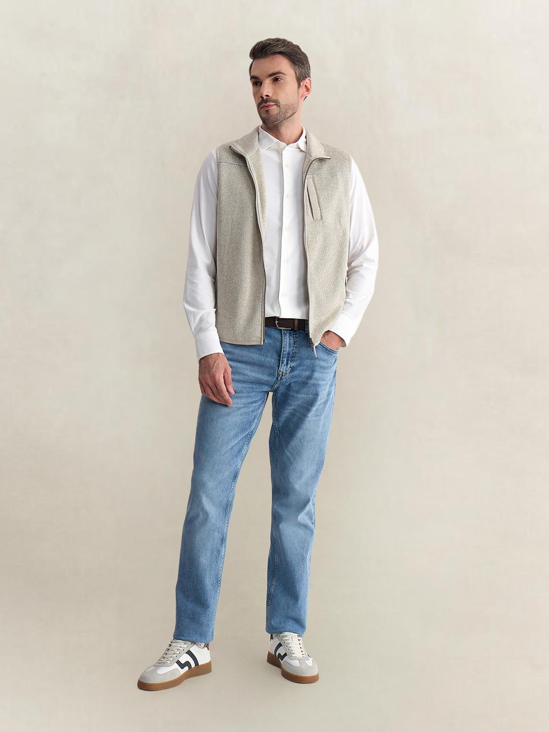 Gant Men White Slim Fit Solid Cotton Blend Shirt