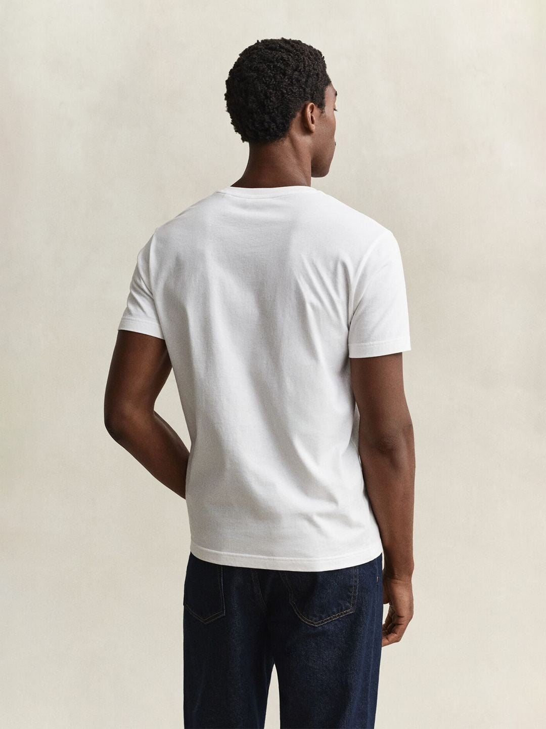 Gant Men White Solid Regular Fit Pure Cotton T-Shirt