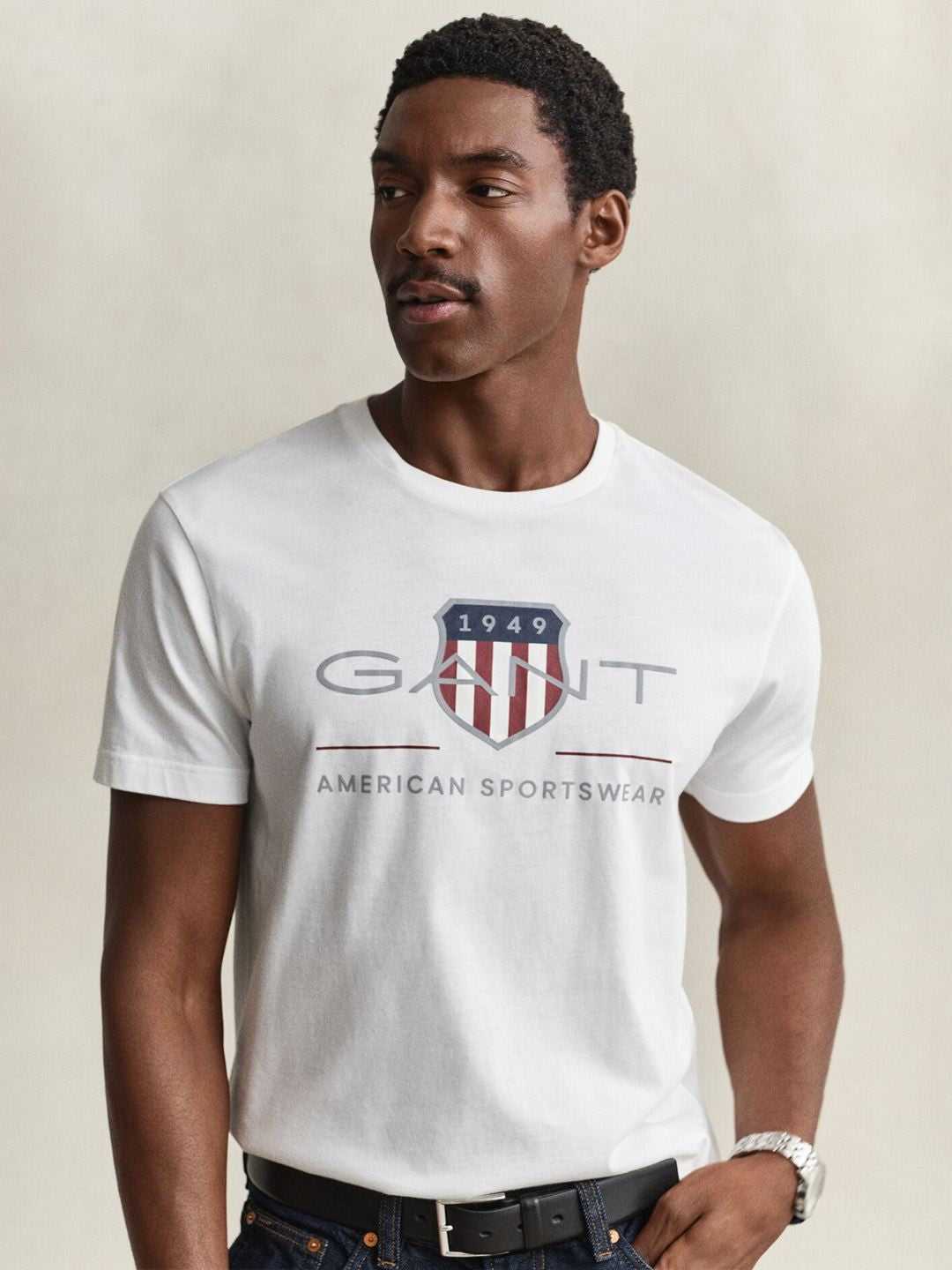 Gant Men White Solid Regular Fit Pure Cotton T-Shirt