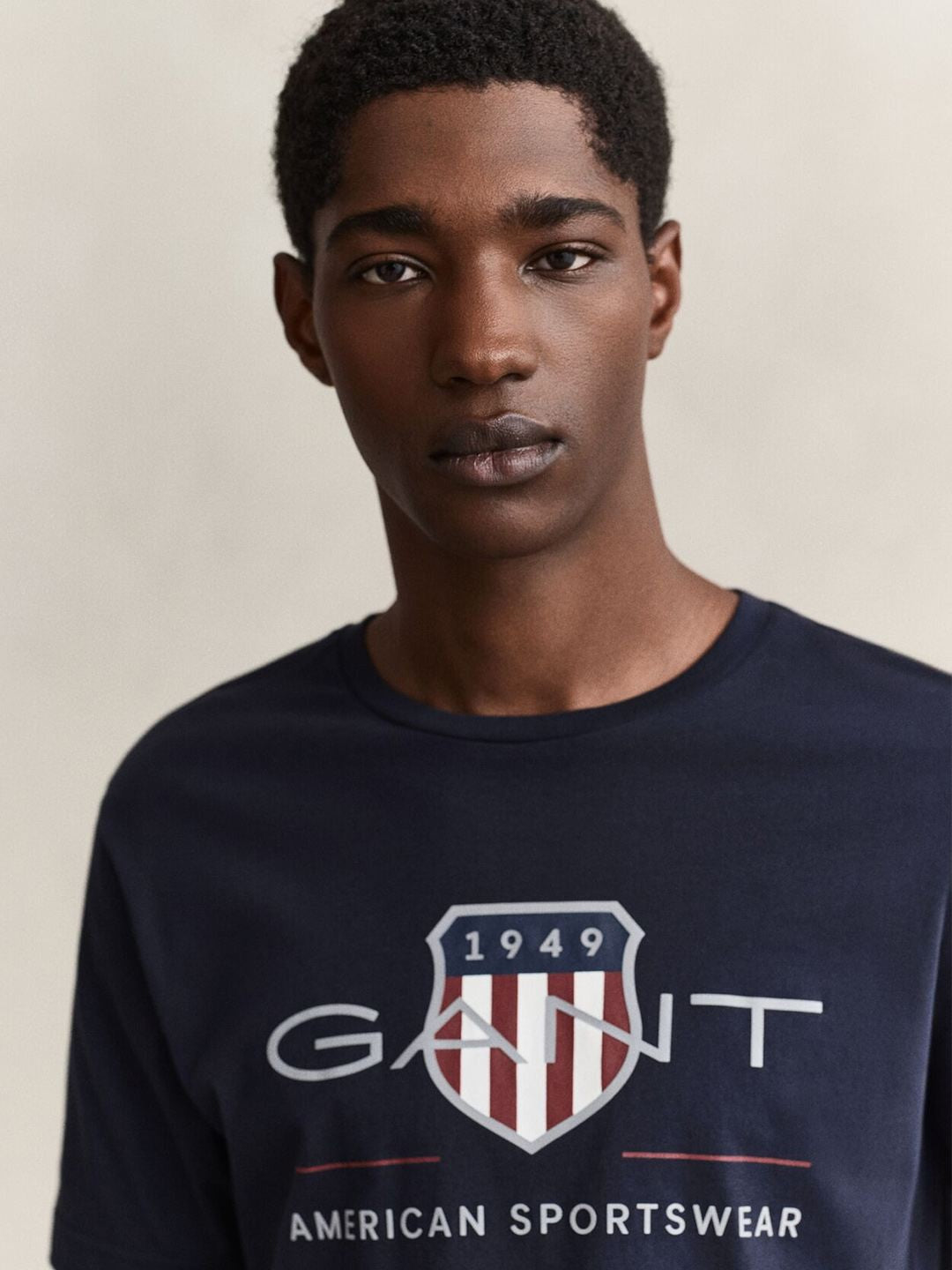 Gant Men Navy Blue Solid Regular Fit Pure Cotton T-Shirt