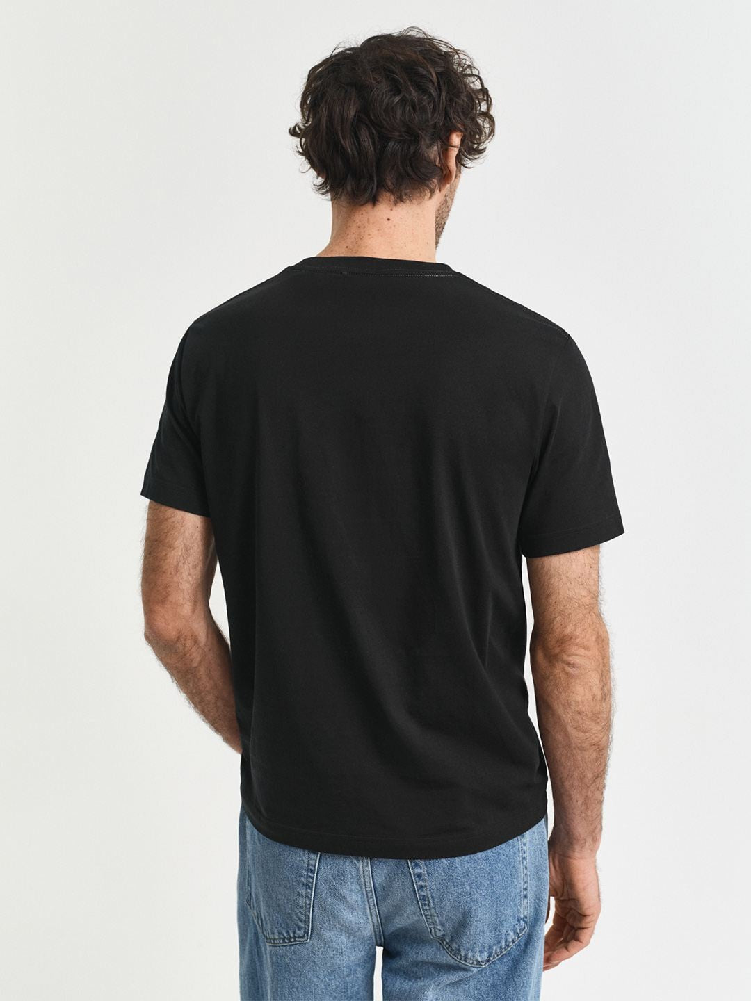 Gant Men Black Solid Regular Fit Pure Cotton T-Shirt