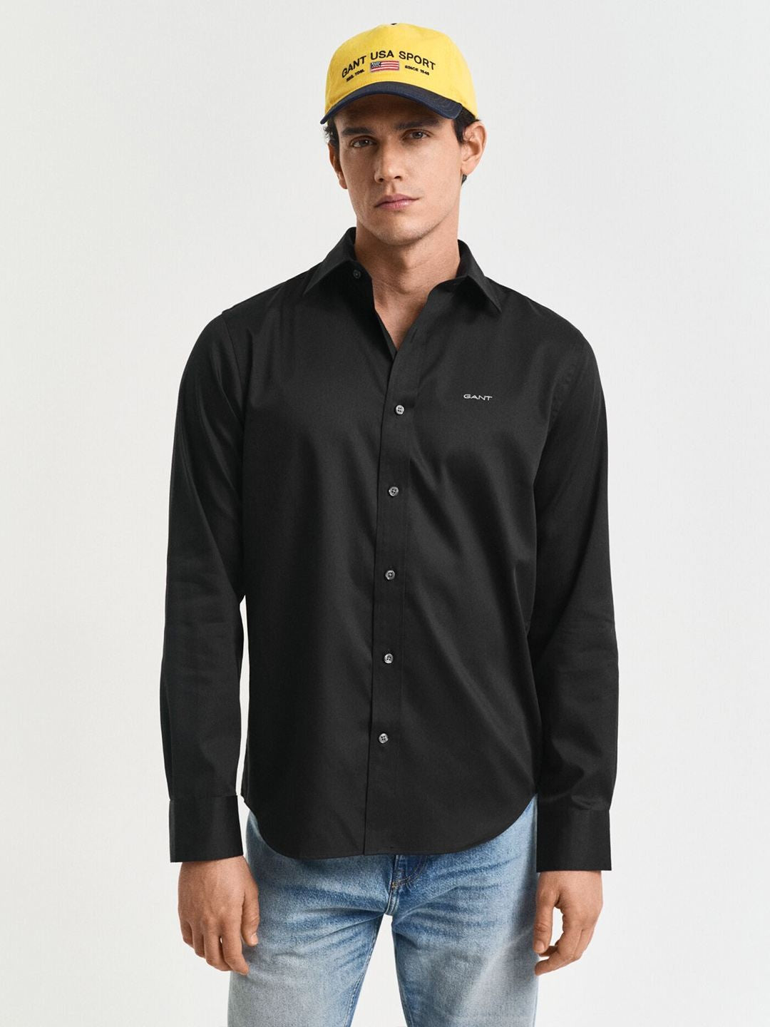 Gant Men Black Solid Regular Fit Sateen Shirt