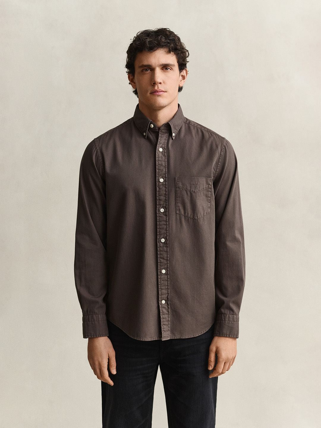 Gant Men Dark Brown Solid Regular Fit Pure Cotton Shirt