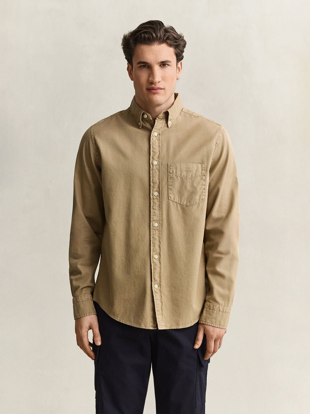 Gant Men Beige Solid Regular Fit Pure Cotton Shirt