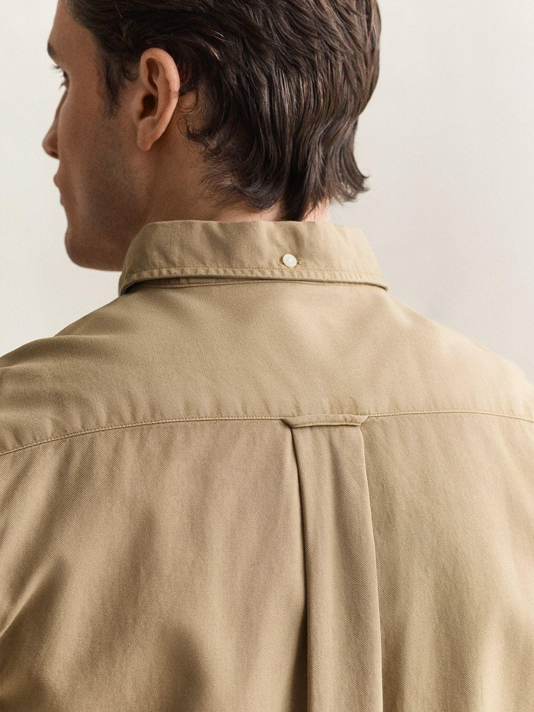 Gant Men Beige Solid Regular Fit Pure Cotton Shirt
