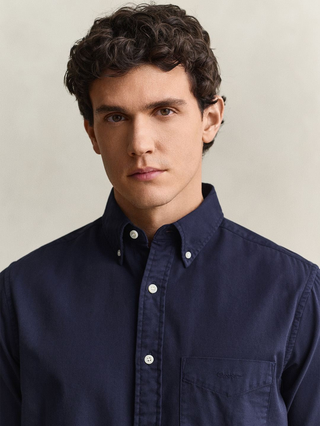 Gant Men Navy Blue Solid Regular Fit Pure Cotton Shirt