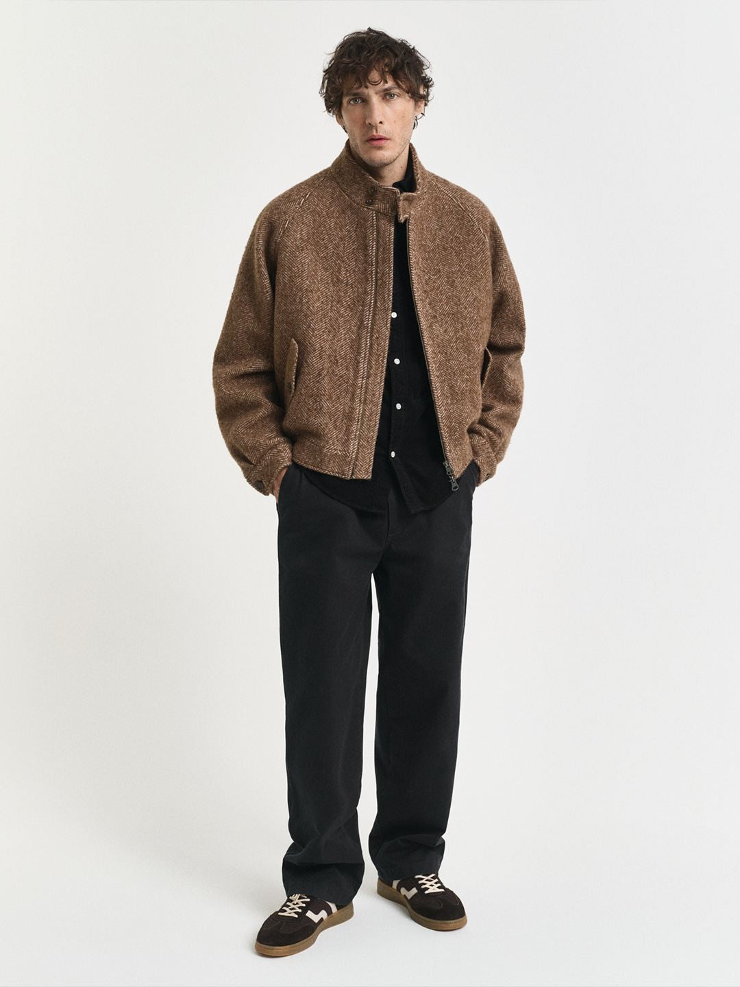 Gant Men Black Solid Regular Fit Corduroy Shirt