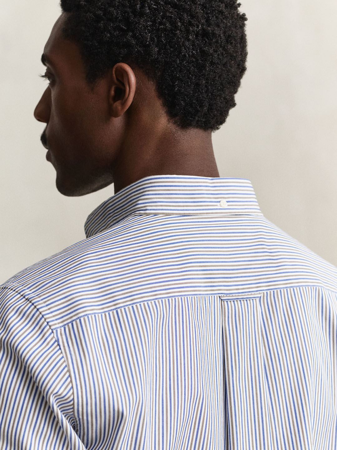Gant Men Light Blue Striped Regular Fit Poplin Shirt