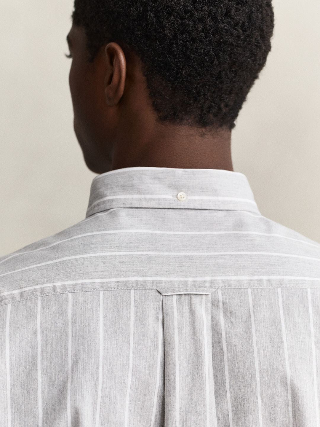 Gant Men Light Grey Striped Regular Fit Poplin Shirt
