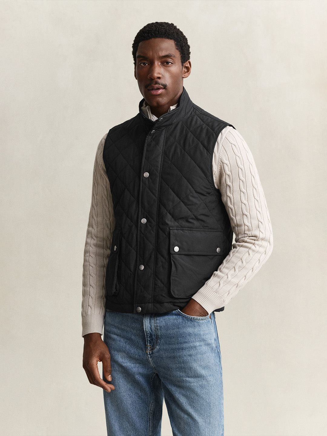 Gant Men Black Regular Fit Classic Quilted Jacket