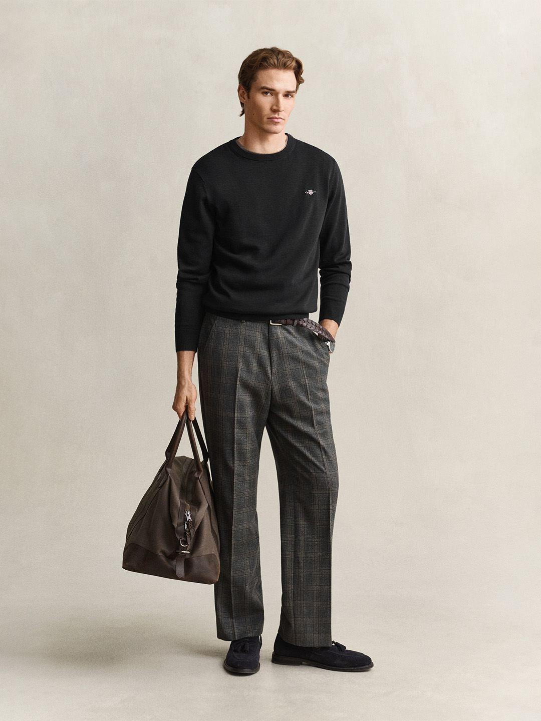 Gant Men Black Solid Regular Fit Pure Cotton Sweater