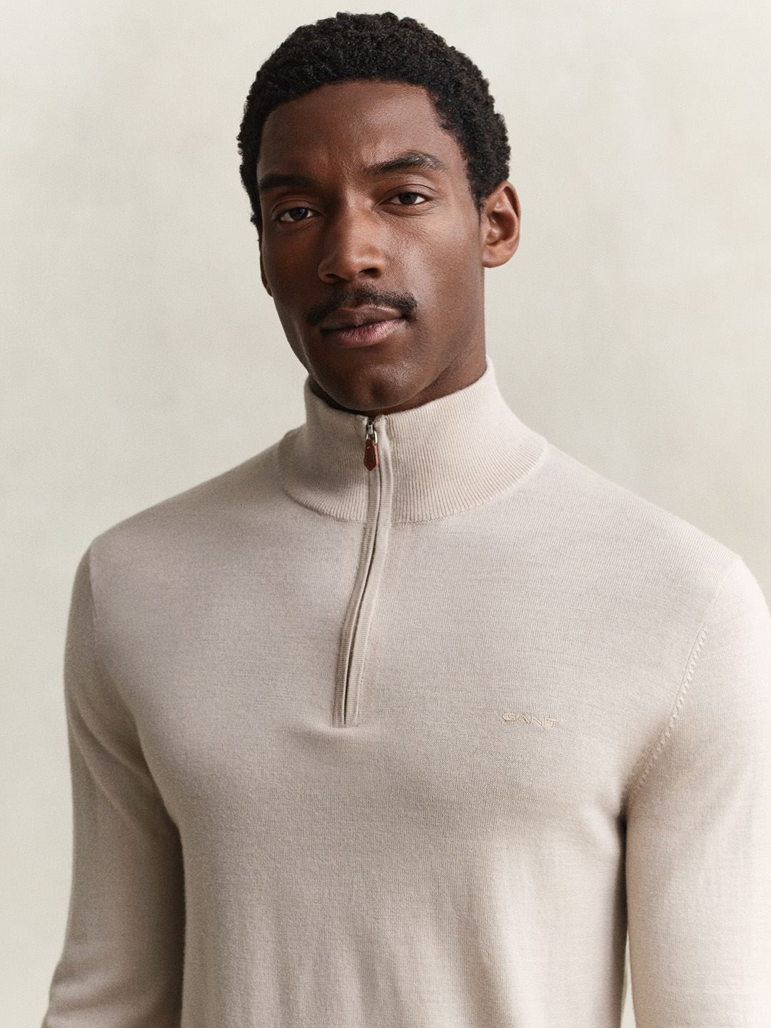 Gant Men Beige Solid Regular Fit Lambswool Sweater