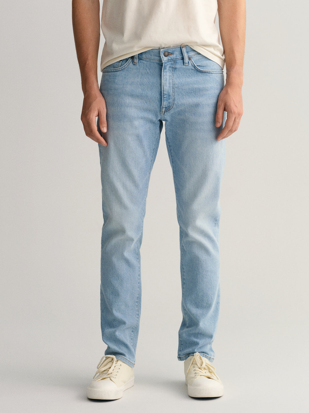 Gant Men Mid-Rise Slim Fit Heavy Fade Jeans