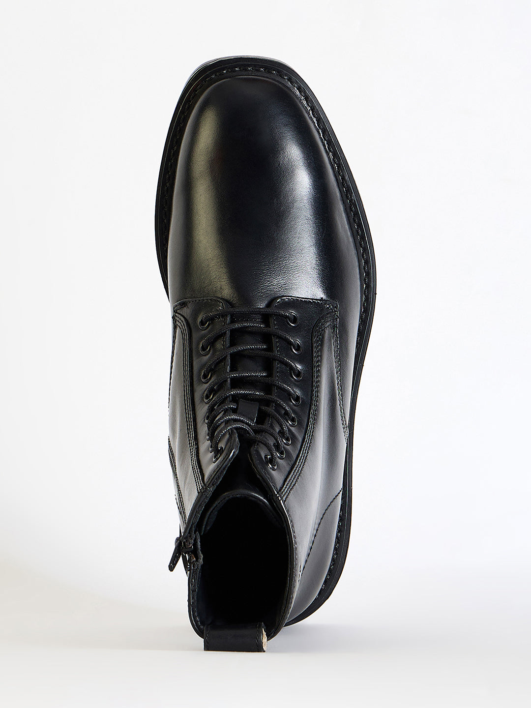 Gant Men Black  Solid Lace-Up Round Toe Boots