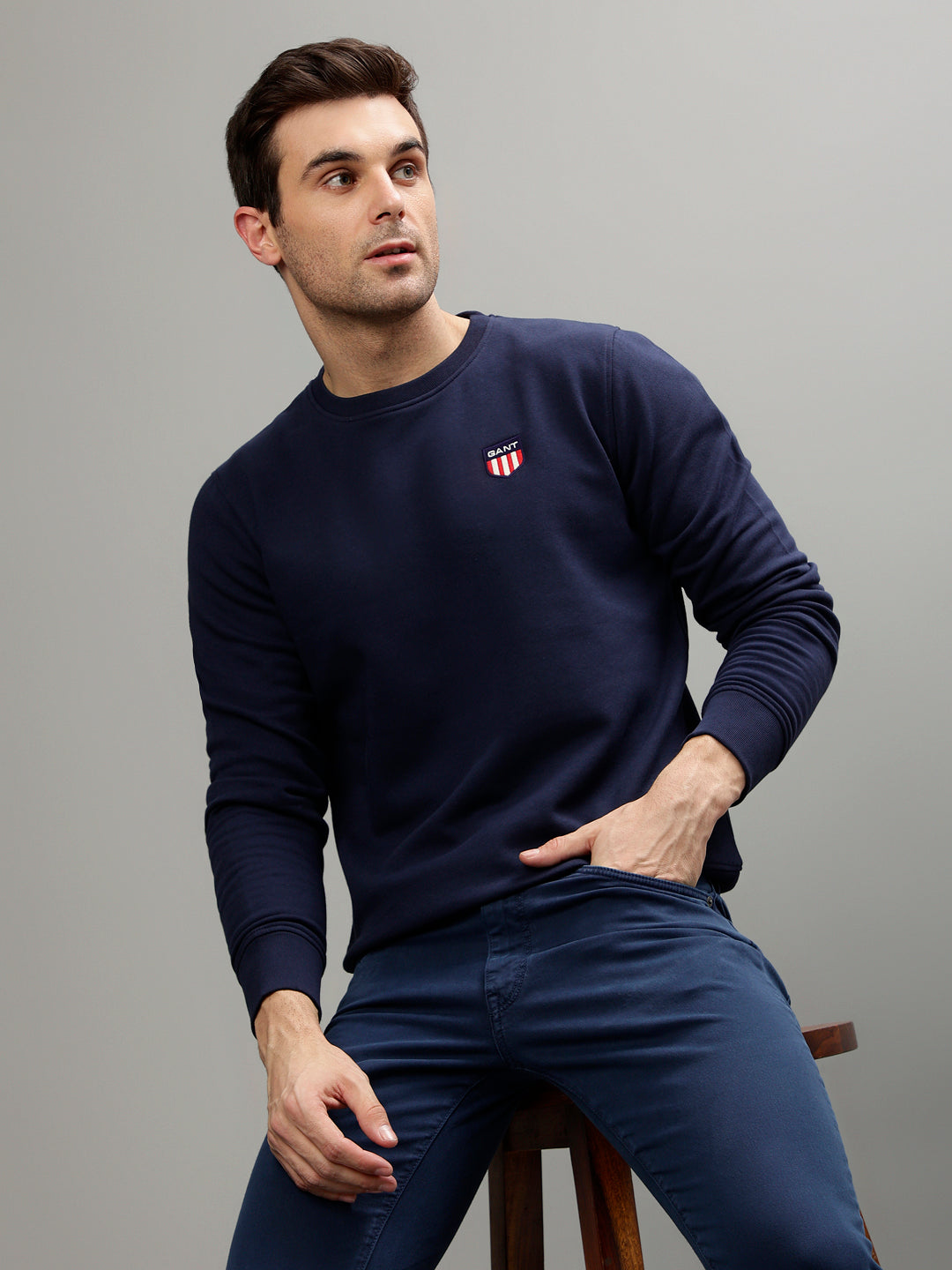 Gant Men Solid Round Neck Full Sleeves Sweatshirt