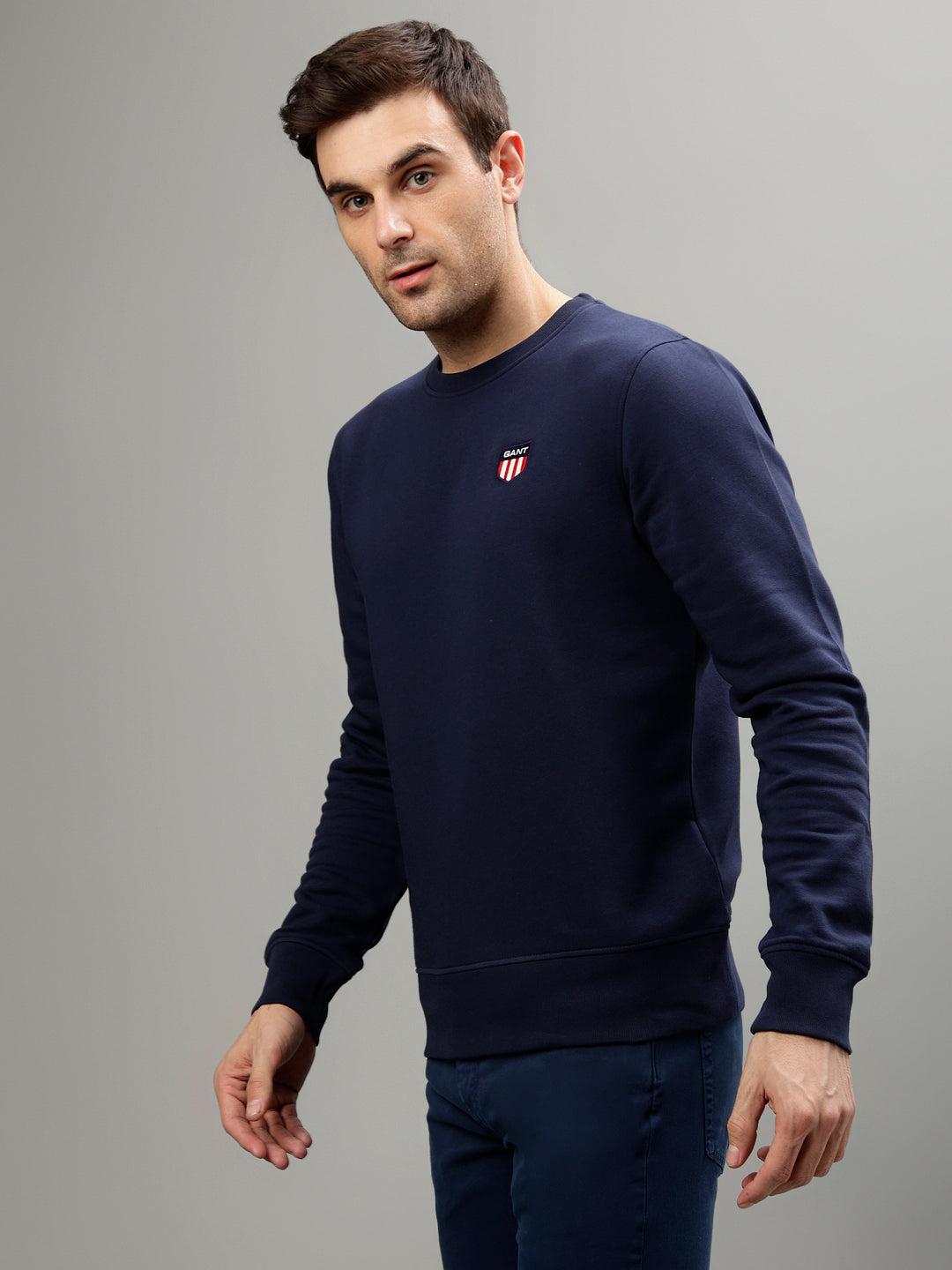 Gant Men Solid Round Neck Full Sleeves Sweatshirt