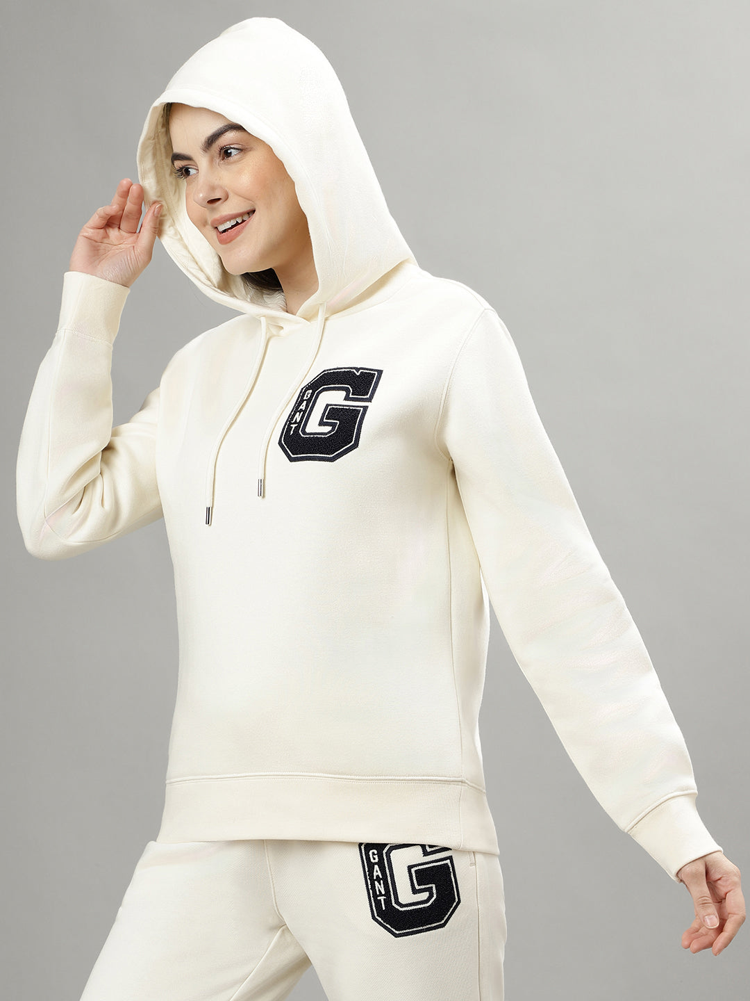 Gant Women Cream Solid Hooded Long Sleeves Sweatshirts