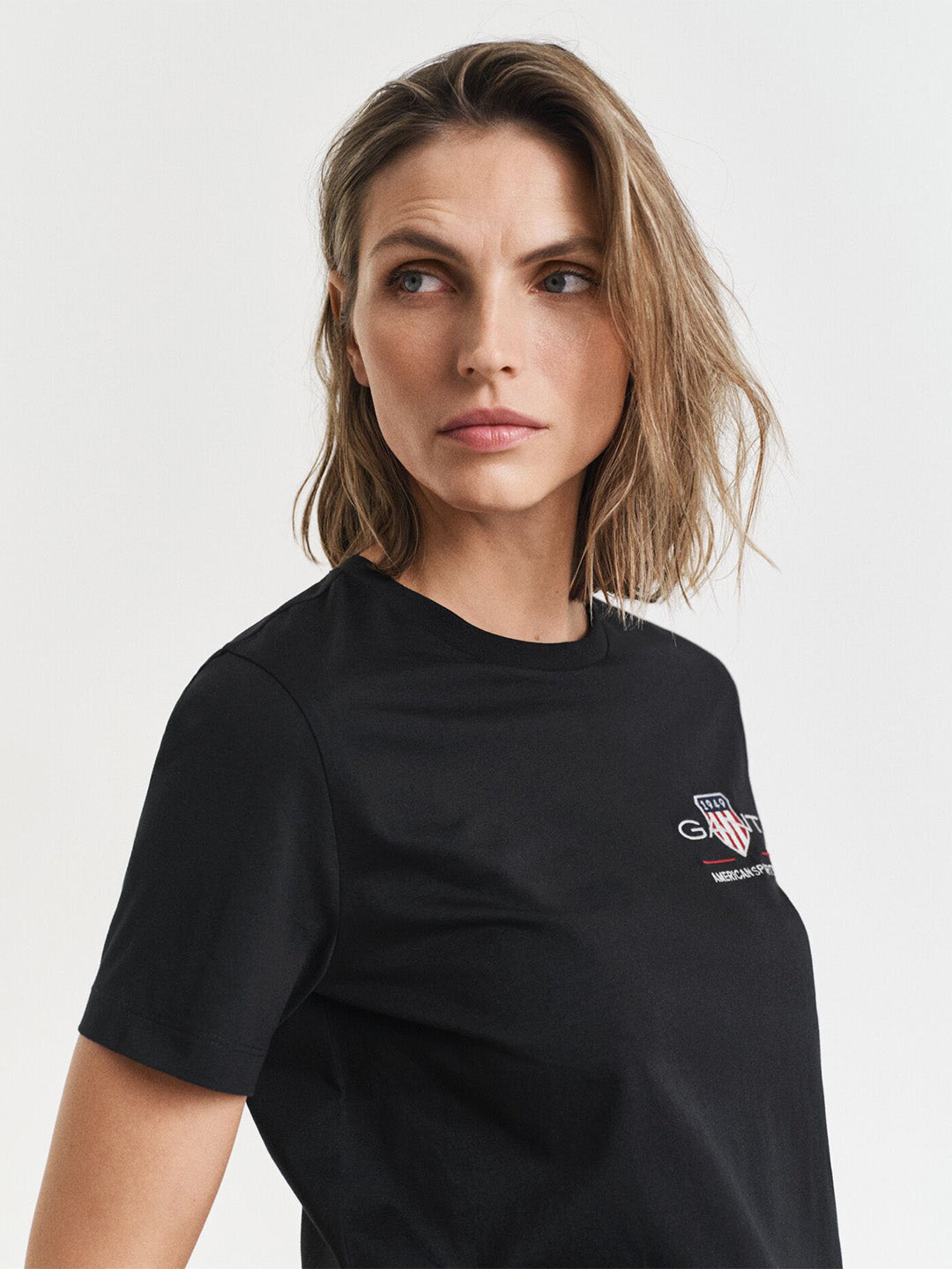 Gant Women Black Embroidered Regular Fit T-Shirt