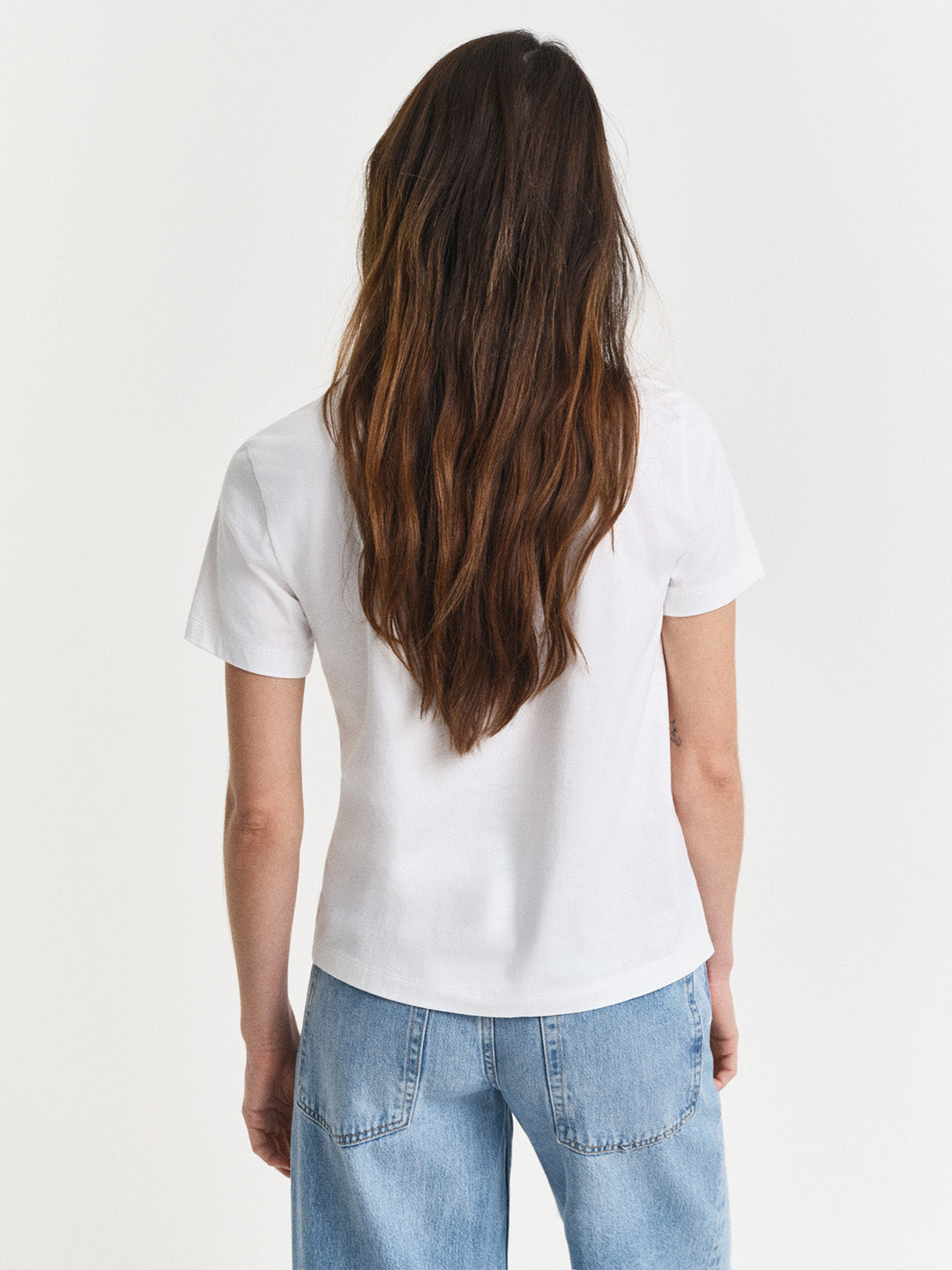 Gant Women White Embroidered Regular Fit T-Shirt