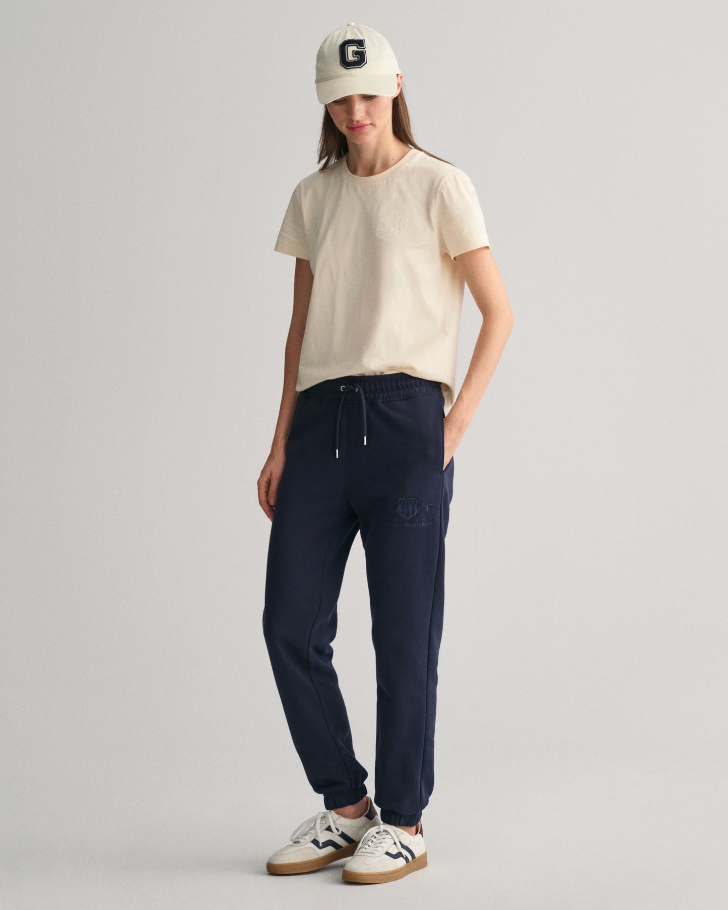 Gant Women Blue Solid Mid-Rise Relaxed Fit Joggers Sweatpants