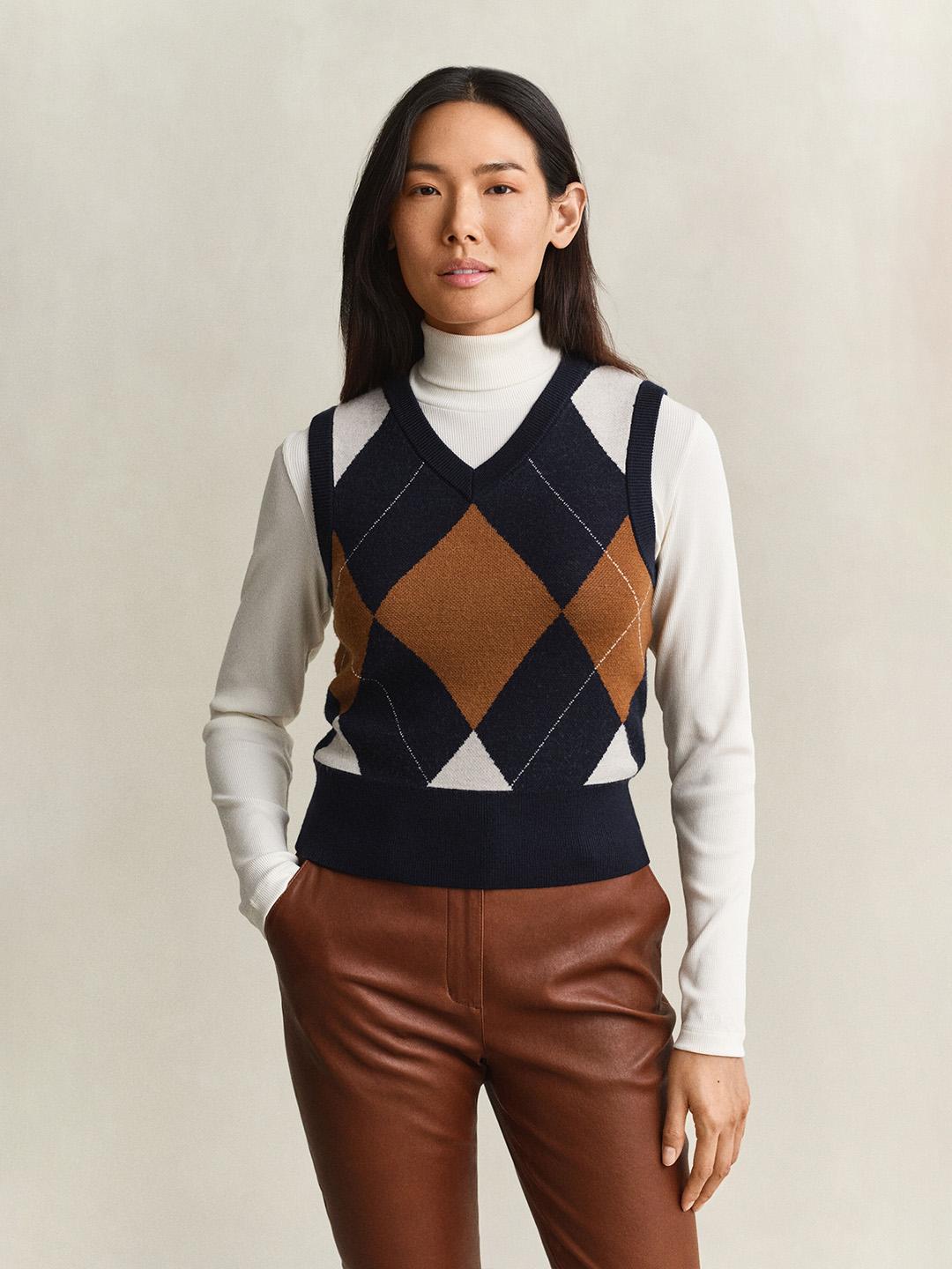 Gant Women Multicolour Regular Fit Colorblock Merinowool Vest