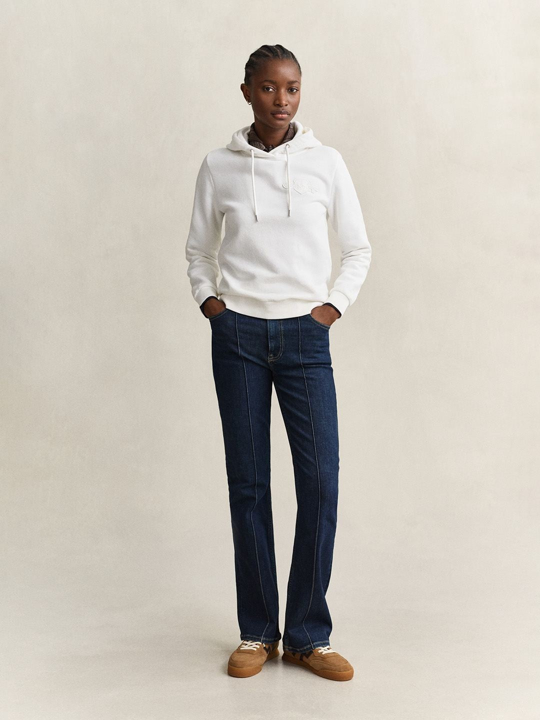 Gant Women White Solid Regular Fit Sweatshirt