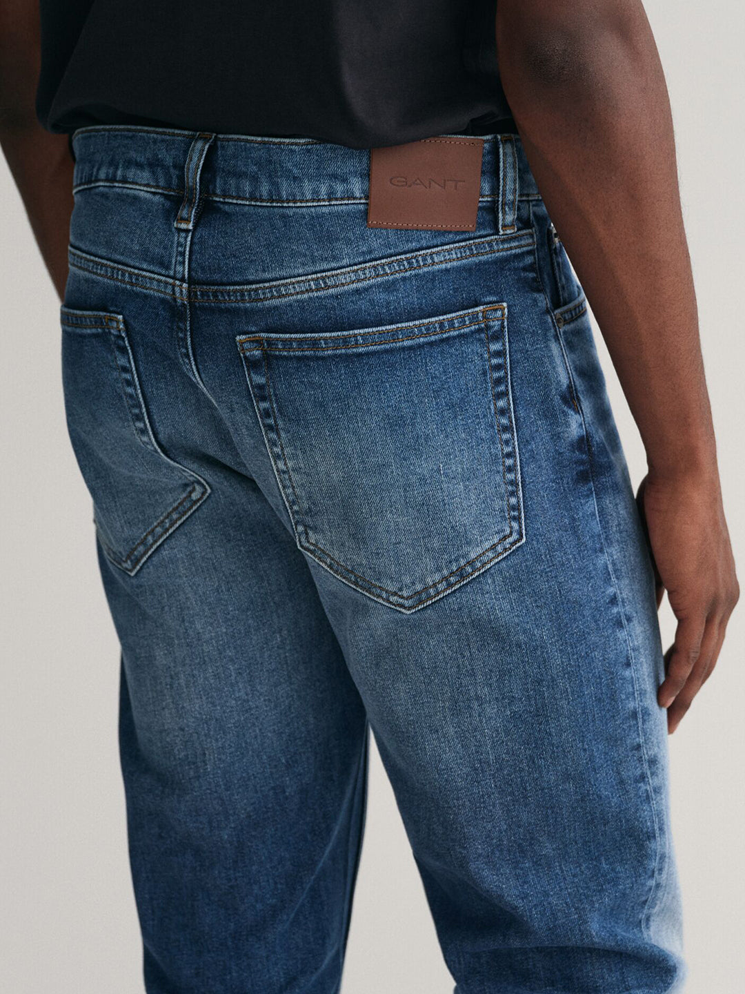 Gant Men Blue Regular Fit Washed Jeans