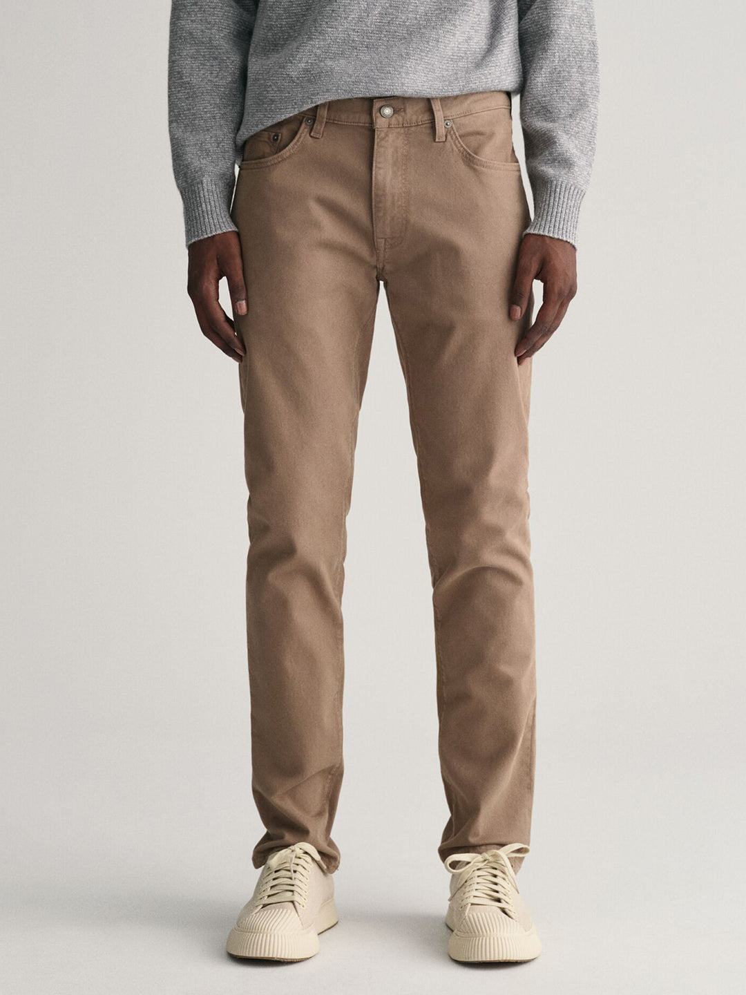 Gant Men Brown Slim Fit Solid Jeans