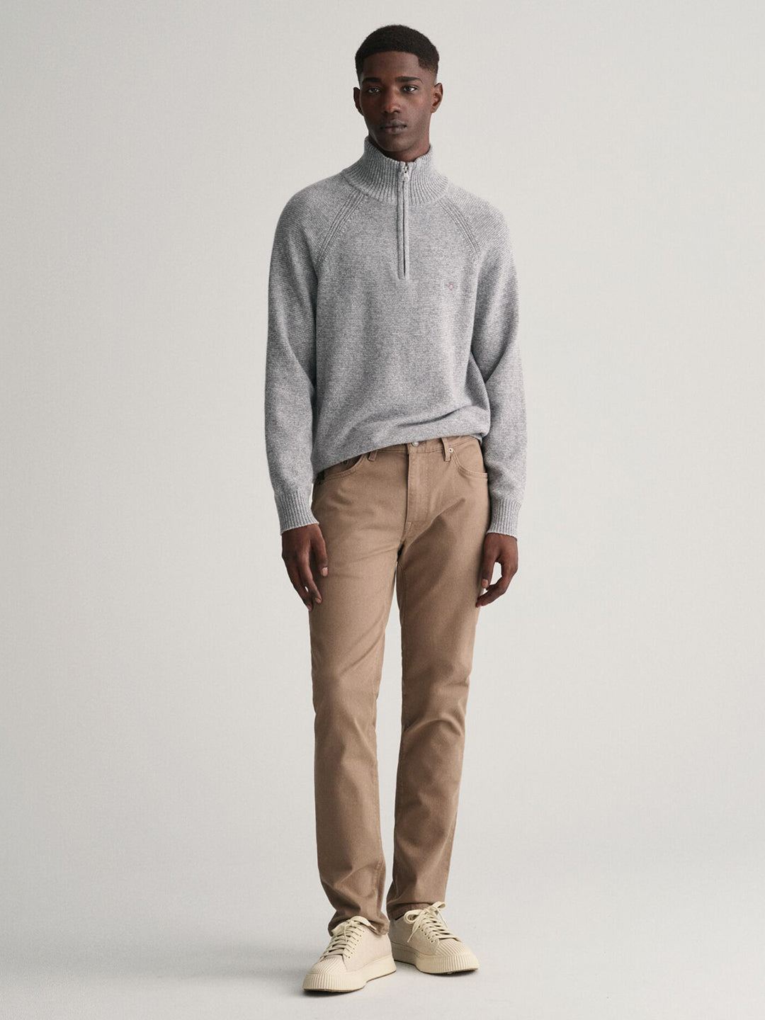 Gant Men Brown Slim Fit Solid Jeans