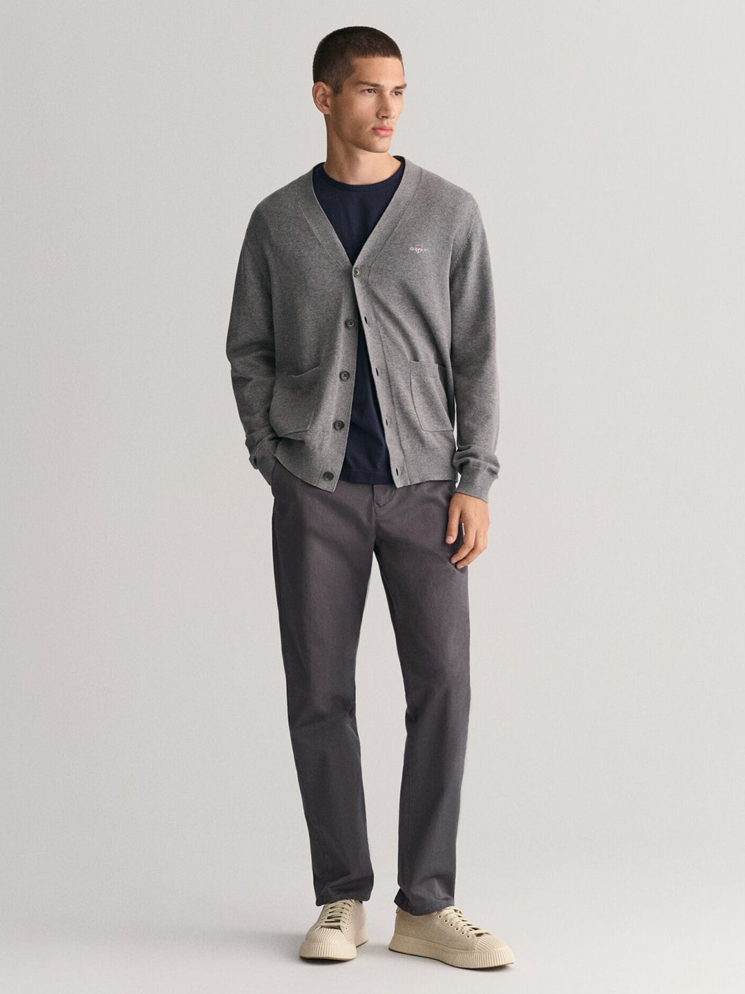 Gant Men Grey Regular Fit Solid Trouser